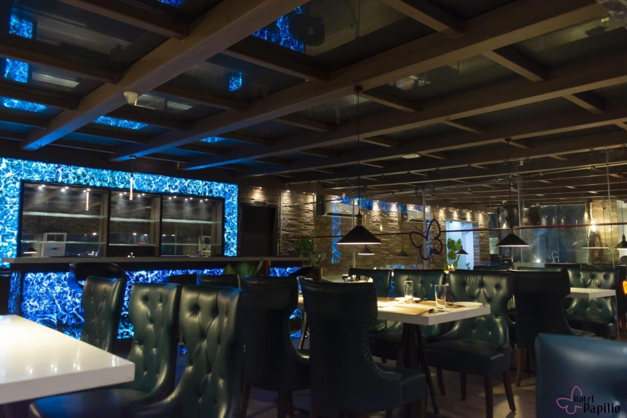 Hotel Papilio Malda Экстерьер фото